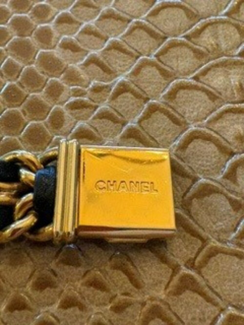 Elegant vintage CHANEL Premiere women's watch in the classic black-and-gold Chan - Picture 5 of 7